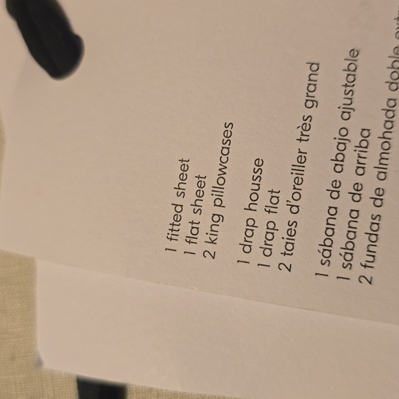 West Elm European Flax Linen Sheet Set Frost Gray, Size King, Retail $309.00US - Picture 9 of 16